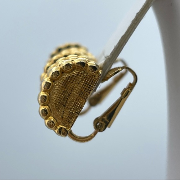 Kenneth Jay Lane Black Enamel Gold Beaded Clip-On Earrings Runway Couture - Picture 4 of 8